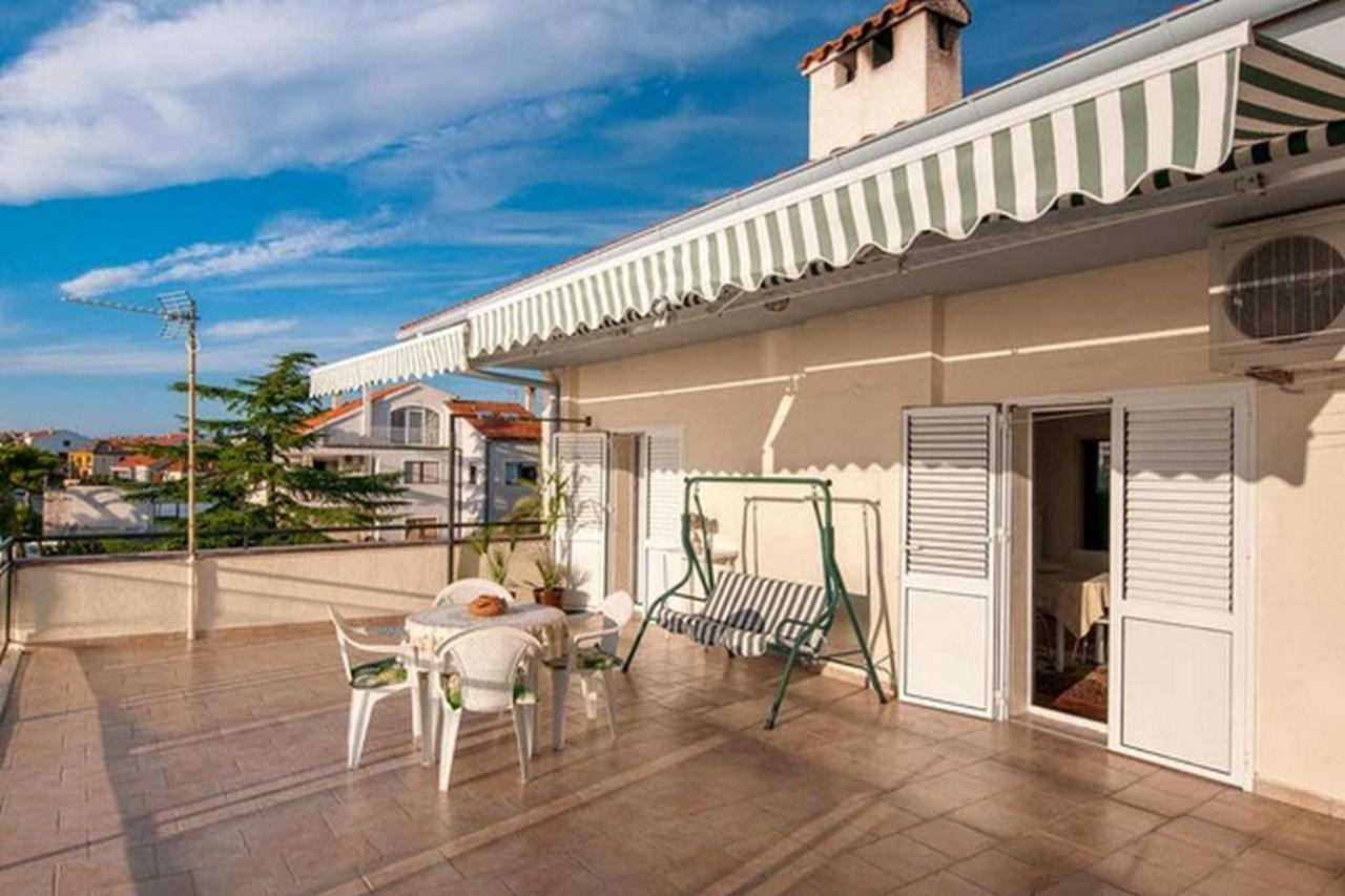 Amazing Seaview Apartment With A Balcony Near The Beach - Kneza Trpimira I Zadar Eksteriør billede