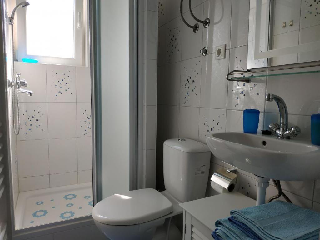 Amazing Seaview Apartment With A Balcony Near The Beach - Kneza Trpimira I Zadar Eksteriør billede